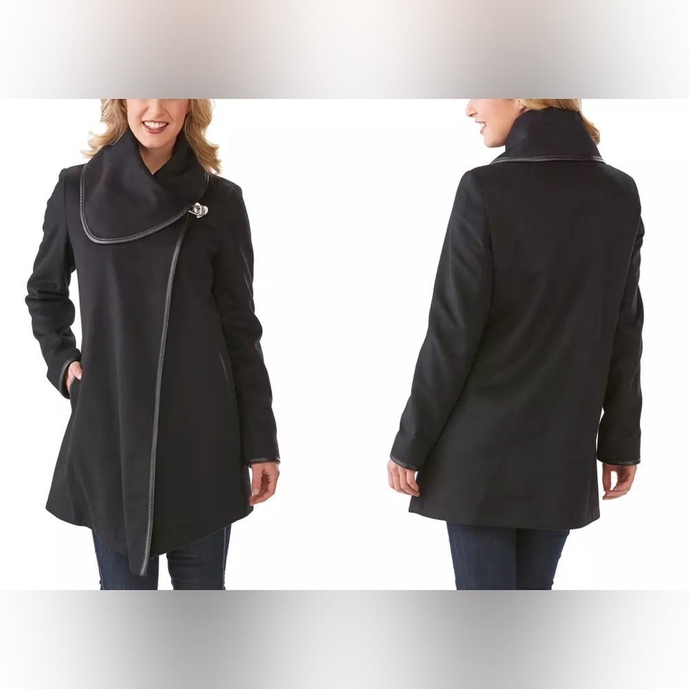 Betsey Johnson Wool blend cape jacket coat size 4